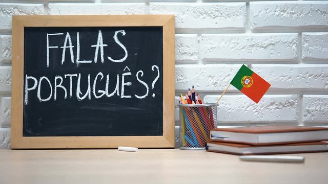 Do you speak Portuguese on board, hand putting Portugal flag in box, language