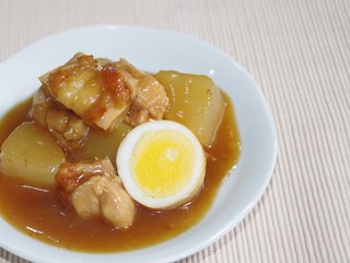 大根と鶏肉の煮物（カレーあんかけ風）