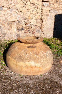 Pompeii, the best preserved archaeological site in the world, Italy. Afora for food.