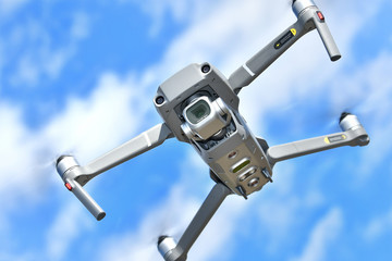 空撮専用の小型ドローン