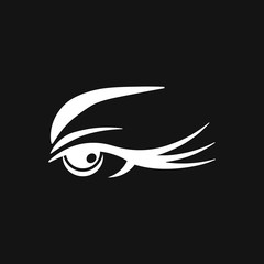 Obraz premium Beautiful eye icon with eyebrow brush for logo