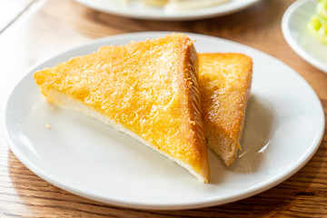 bread toast with butter
