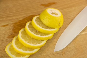Fresh, sliced lemon slices for lemonade