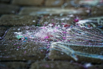 Obraz premium Chalk painting of an abstract lines on the pavement