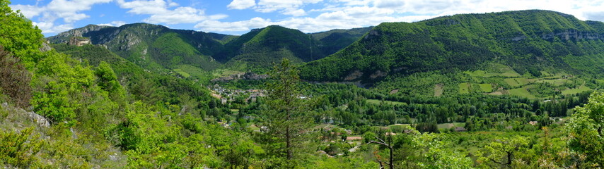 Fototapeta na wymiar entre Tarn et Jonte autour du Rozier - Peyreleau