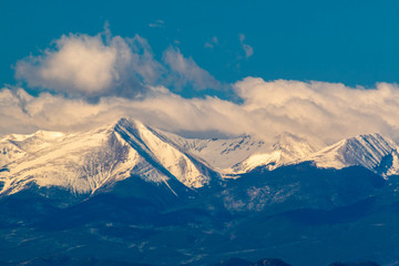 Naklejka na ściany i meble Beautiful Snow Capped Sangre de Cristo Range