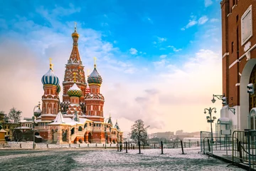 Selbstklebende Fototapeten Moscow. Russia. Winter St. Basil's Cathedral. Pokrovsky Cathedral. Winter Red Square. Russian cities. Russian architecture Moscow monuments. Moscow capital of Russia. © Grispb