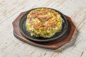 あつあつお好み焼き Japanese Traditional Pizza Okonomiyaki