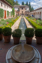 Fototapeta na wymiar jardines del Generalife en la Alhambra, Granada, Andalucía 