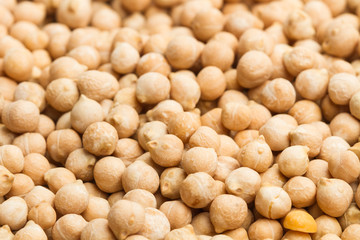 Garbanzos crudos y secos. Vista superior y de cerca. Macro