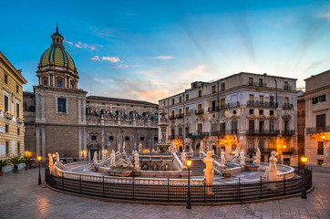 Piazza Pretoria and the Praetorian Fountain in Palermo, Sicily, Italy. - obrazy, fototapety, plakaty