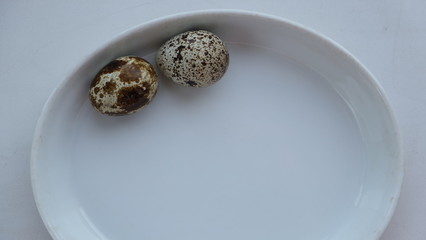 quail eggs, yolk, tomato,