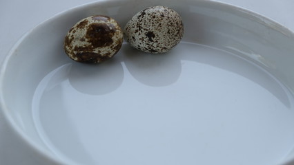 quail eggs, yolk, tomato,