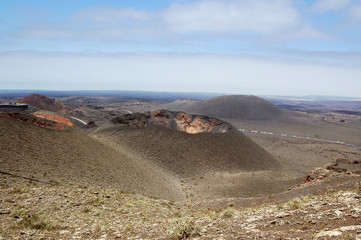 Crater de volcan en Timanfaya Lanzarote