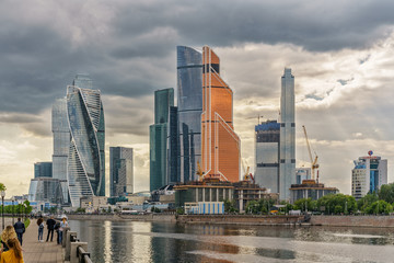 Naklejka premium Moscow City Business Center from the Taras Shevchenko embankment of the Moscow River