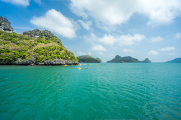 Fototapeta premium tropical island in the sea