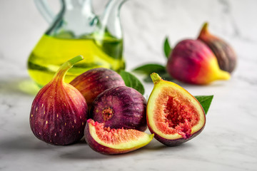 fresh figs on wooden table