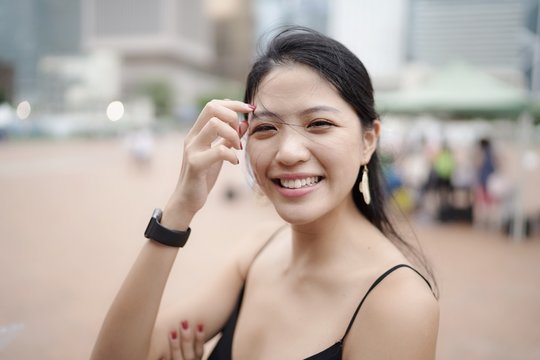 woman taking selfie