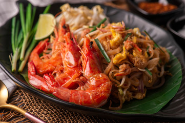 salad with shrimps