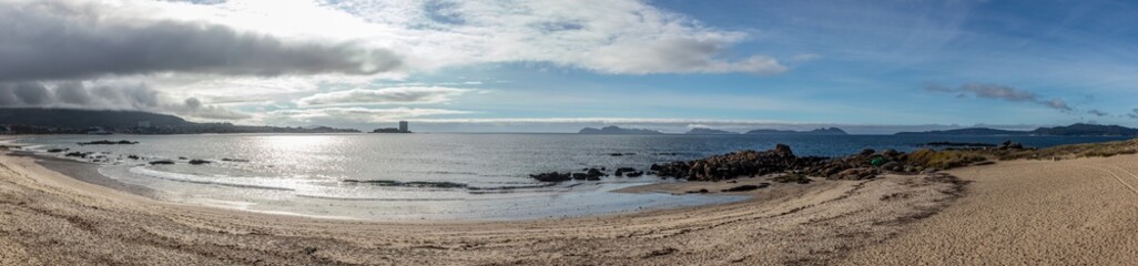Fototapeta premium panoramic view of beach