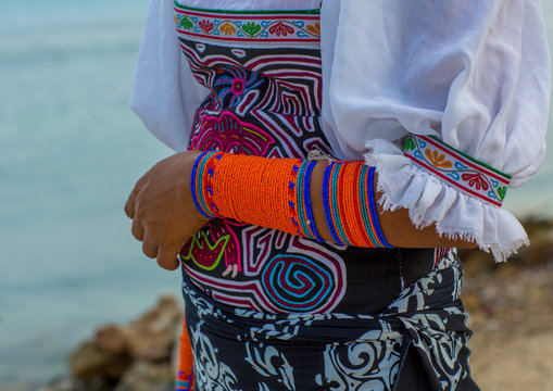 Panama, San Blas Islands, Mamitupu, A Kuna Indian Woman Wearing Beads Decoration On Her Arm