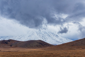 Fototapeta premium Mount Ostry Tolbachik, the highest point of volcanic complex on the Kamchatka, Russia.