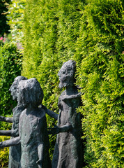 statue in garden © Blende8