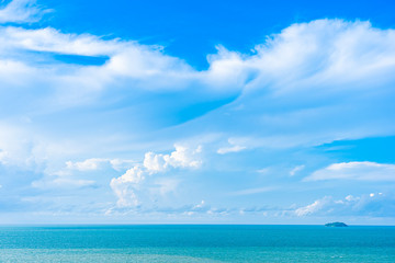Fototapeta premium Beautiful panoramic landscape or seascape ocean with white cloud on blue sky for leisure travel in holiday