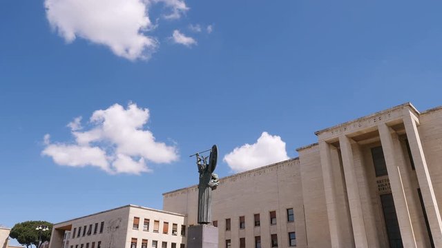 Athena Statue, symbol of Knowledge. University of Rome, La Sapienza-timelapse