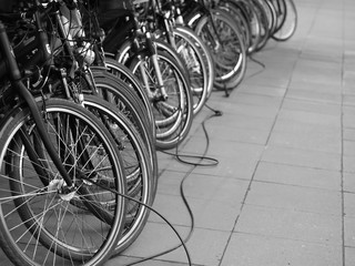 Fahrräder in einer Reihe
