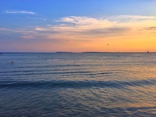 Obraz premium Sunset landscape on the sea shore