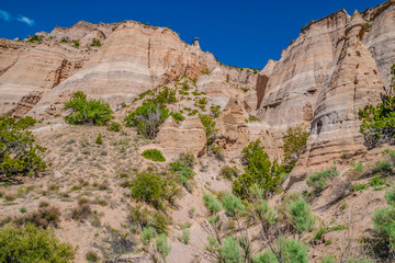 Fototapeta na wymiar Beautiful Morning Hike to the Tent Rocks in New Mexico