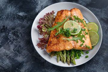 Grilled salmon with vegetables