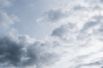 Naklejka premium Clouds under sky