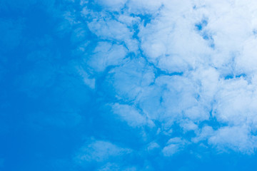 white cirrocumulus clouds on blue sky
