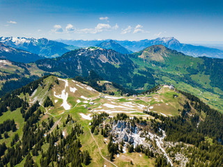 Panoramic aerial view of the lake Lucerne (Vierwaldstatersee), Rigi mountain and Swiss Alps in the background near famous Lucerne (Luzern) city, Switzerland - Immagine