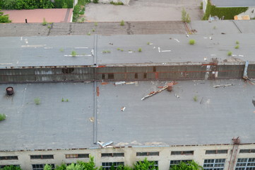 Lattices with patterns on the windows