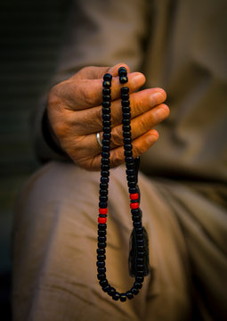 Syrian Man Holding Islamic Prayer Beads, Aleppo, Syria
