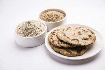 bajra / sorghum ki roti or pearl millet flat bread