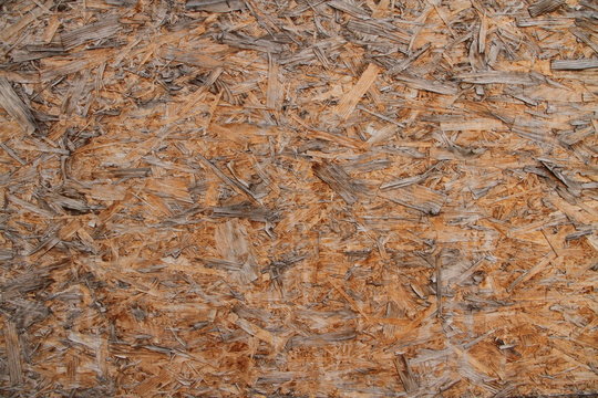 eine alte verwitterte OSB-Platte