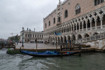 Fototapeta na wymiar Regen in Venedig