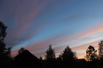 Белая ночь над карельской деревней