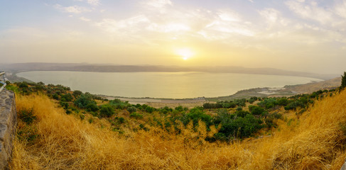 Obraz premium Sunset view of the Sea of Galilee