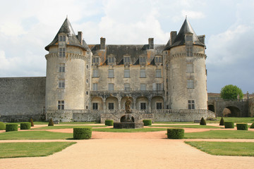 Fototapeta premium Roche-Courbon castle in Saint-Porchaire (france)