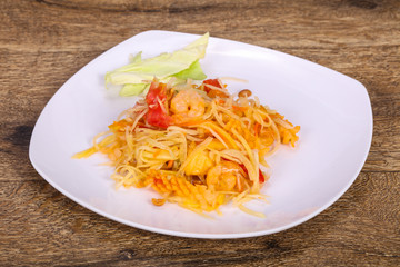 Thai salad with papaya and prawn