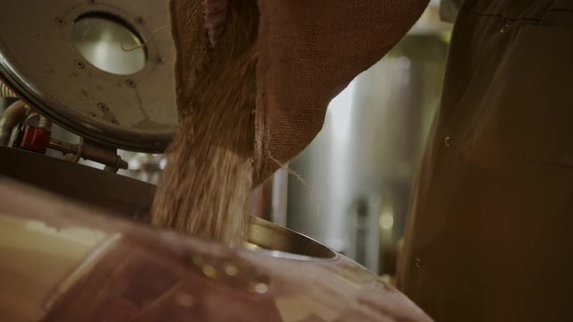Beer preparation process in a brewery