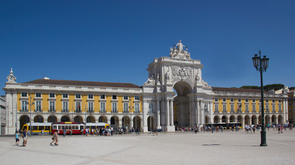 Fototapeta na wymiar Central square in Lisbon. Portugal in the summer. 
