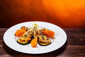 Grilled chicken strips with puree