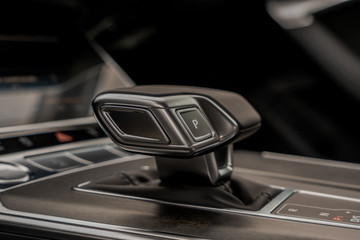 Top executive car automatic gear shifter