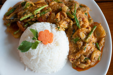 Fried rice with sea food curry